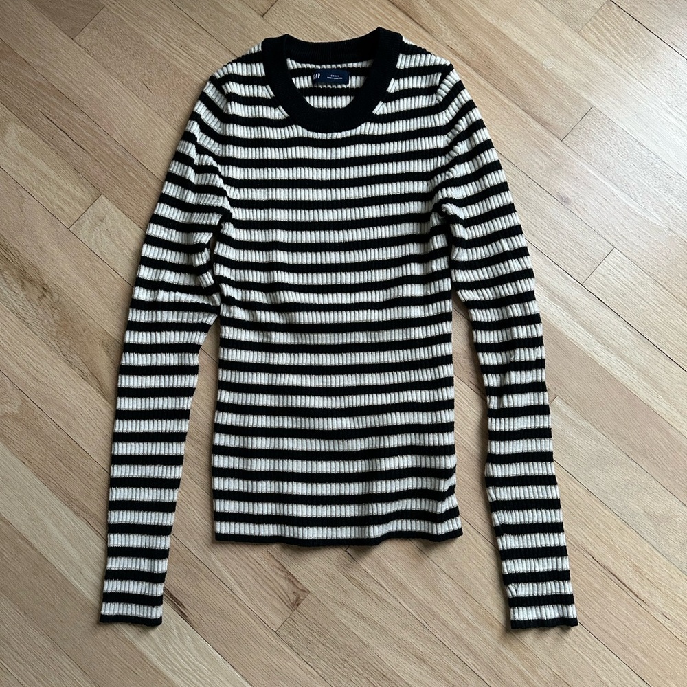 Gap Striped Long Sleeve Top - Size Small